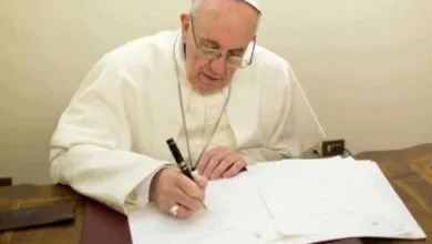 Le pape a laissé une lettre demandant l’exclusion d’un cardinal du conclave