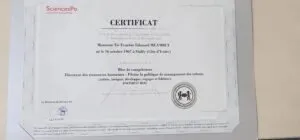 Après avoir obtenu un certificat à Sciences Po à 57 ans / Meambly Evariste lance un message fort