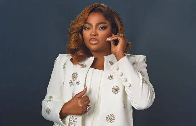 Funke Akindele parle de thérapie et de dépression