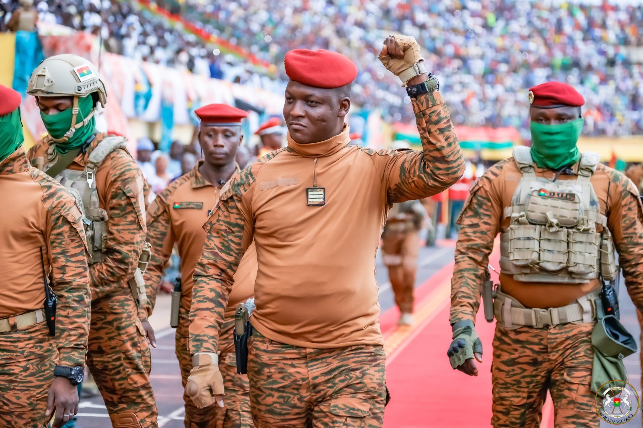 « Ensemble, nous triompherons » : le capitaine Traoré galvanise ses soutiens panafricanistes