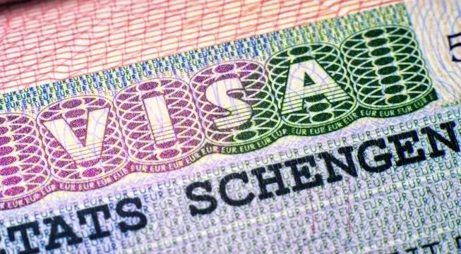 Un camerounais poursuit la France pour un visa schengen refusé