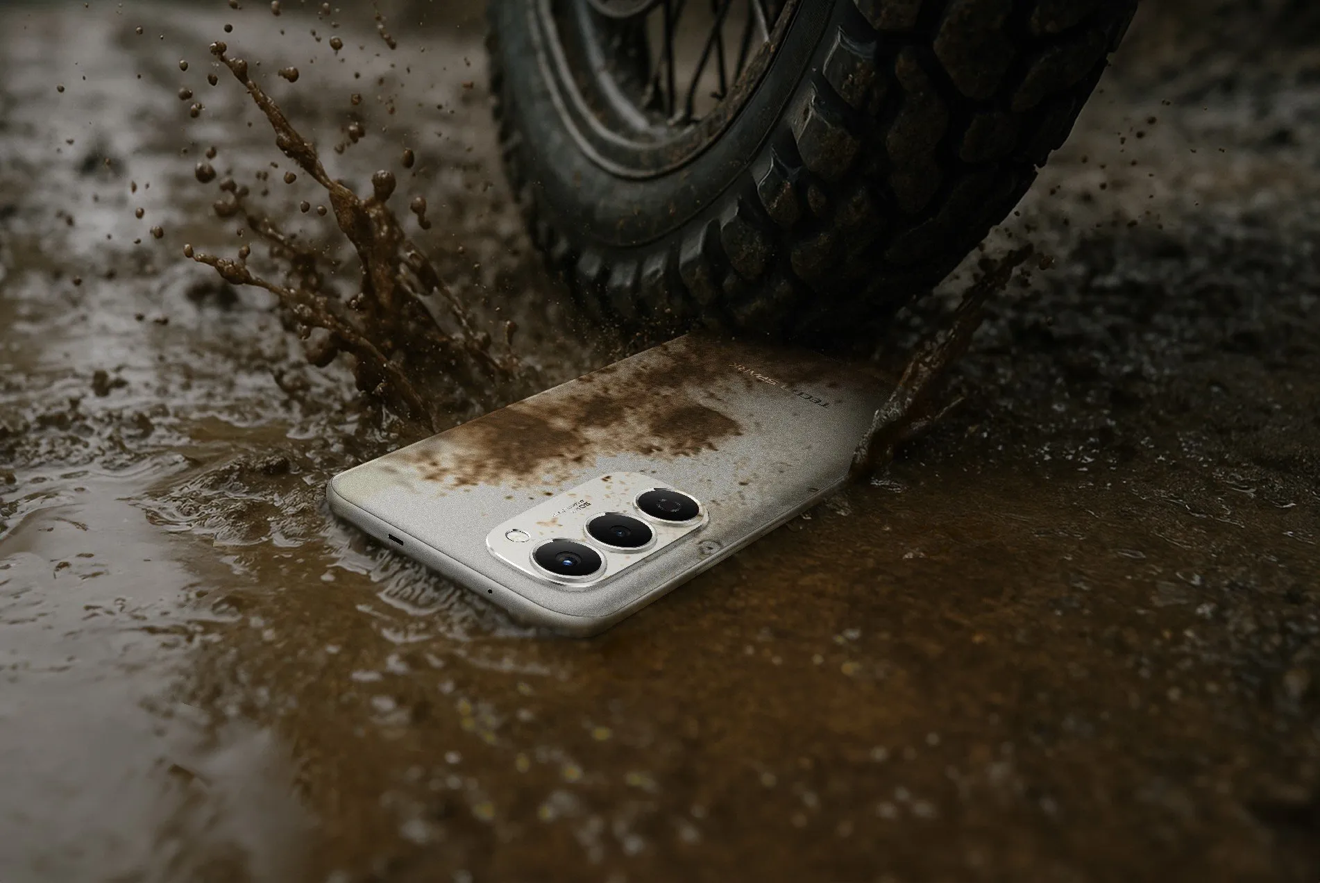 TECNO SPARK 40 : Des smartphones Ultra fin, ultra robuste, pensée pour durer