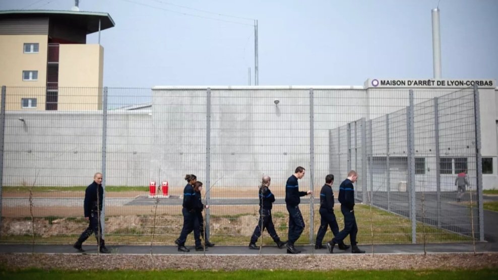 France: un prisonnier s’évade caché dans le sac de son codétenu