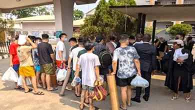 Le-Nigeria-a-expulsé-50-ressortissants-chinois-et-un-Tunisien-reconnus-coupables-de-cyberterrorisme