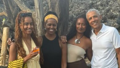 Michelle-Obama-révèle-laquelle-de-leurs-filles-Barack-Obama-a-trouvé-la-plus-«-difficile-»-à-él_1