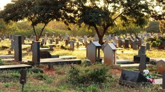 Rituel – Une grand-mère t.u.e sa petite-fille de 4 ans et mange son corps pour de l&rsquo;argent