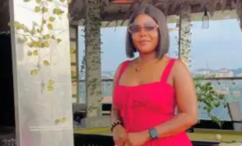 Une coiffeuse de 22 ans se sui.ci.de après avoir découvert que son petit ami la trompe