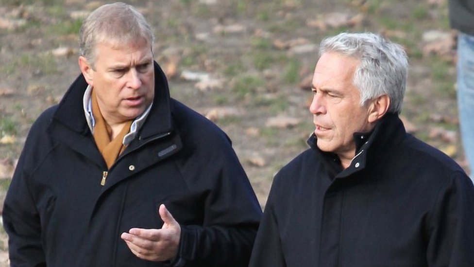 Un e-mail inquiétant entre le prince Andrew et Jeffrey Epstein a fuité : « Nous jouerons à… »