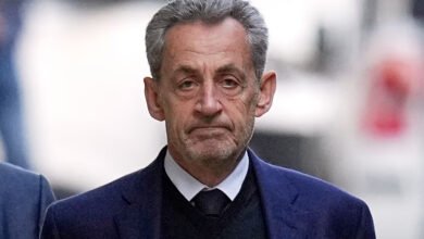 L_ancien-président-français-Nicolas-Sarkozy-a-été-libéré-de-prison-et-est-rentré-chez-lui