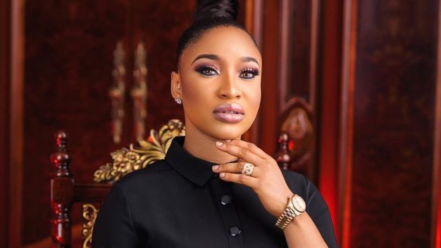 »J’ai commencé à fumer à 13 ans et j’ai continué pendant 27 ans »– Tonto Dikeh se confie sur sa dépendance