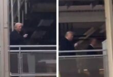 Trump fait un doigt d&rsquo;honneur à une personne qui l&rsquo;a traité de « protecteur des pédophiles » (vidéo)