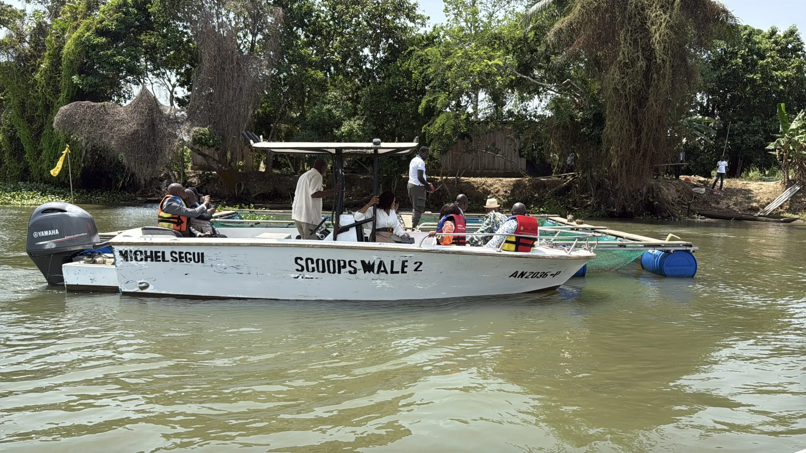 Un système d'aquaculture en cages flottantes d'une capacité de 6 000 poissons dans le village de Braffedon pour une solution durable à la raréfaction des ressources halieutiques