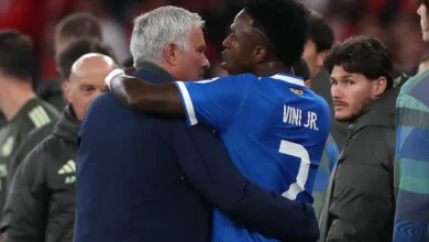Real Madrid : Vinicius Jr accuse Mourinho de racisme – Mourinho réagit fermement