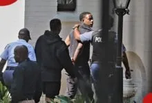 le plus jeune fils de Mugabe placé en garde à vue