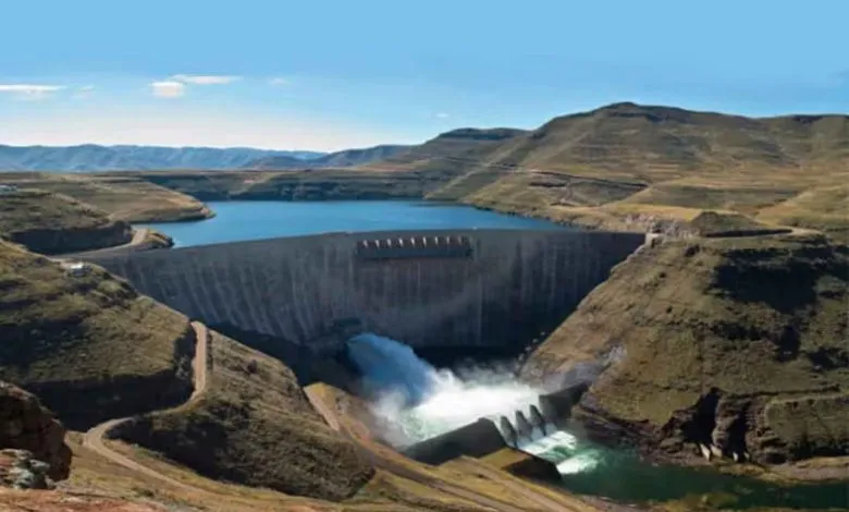 Ce-pays-africain-enclavé-engrange-300-millions-de-dollars-grâce-à-la-vente-d_eau-à-l_Afrique-du-