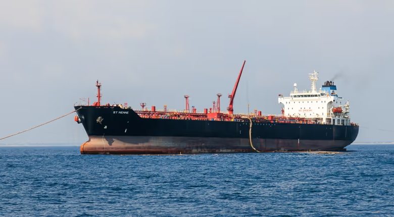 Cinq-pays-africains-bénéficient-de-la-fourniture-par-Dangote-de-456-000-tonnes-de-carburant