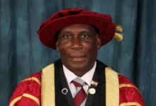 Premier League: chiffre record – L&rsquo;incroyable fortune que l&rsquo;arbitre le plus emblématique a gardée secrète jusqu&rsquo;à sa mort