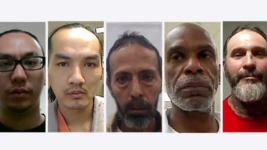 Un-groupe-de-migrants-américains-envoyés-dans-un-petit-pays-africain-remporte-une-victoire-judicia