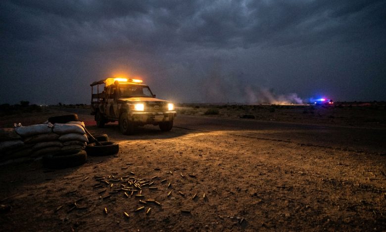 Illustration d'une attaque nocturne repoussée à Kukareta au Nigeria