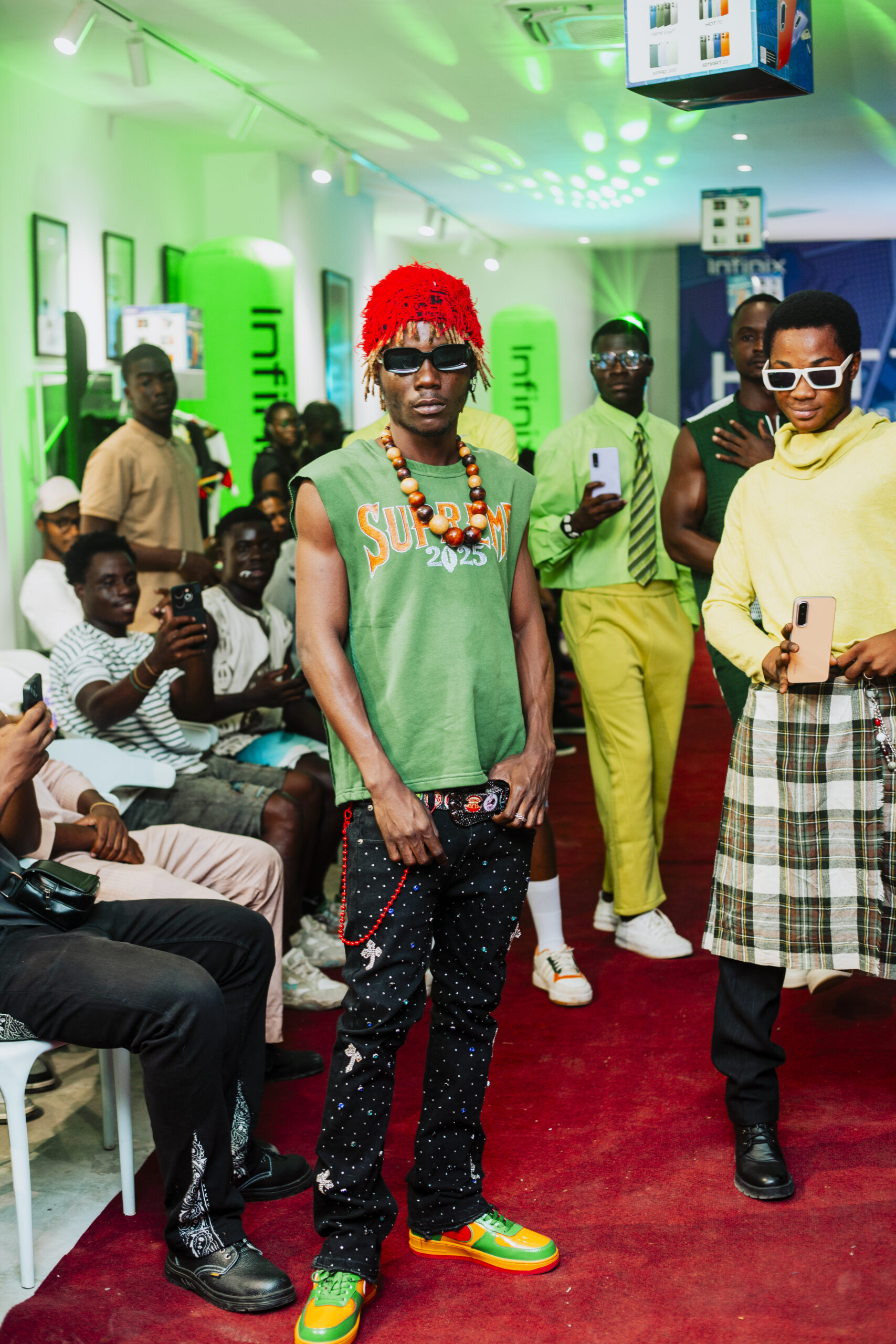 Infinix enflamme Abidjan : l'ère « tech-couture » des plus populaires de 70 ans est arrivée