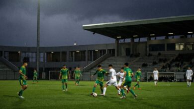 Illustration IA d’un match de football U17 entre l’Afrique du Sud et le Ghana