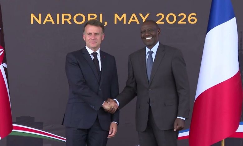 Emmanuel Macron et William Ruto à Nairobi lors du sommet Africa Forward
