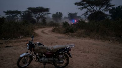 Illustration d’un conducteur de moto au Nigeria
