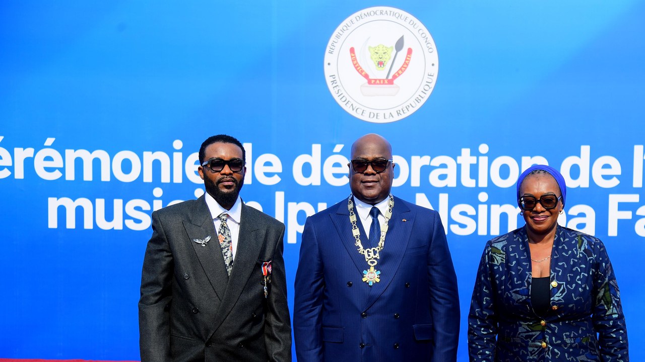 RDC : Fally Ipupa décoré par Félix Tshisekedi après son exploit au Stade de France