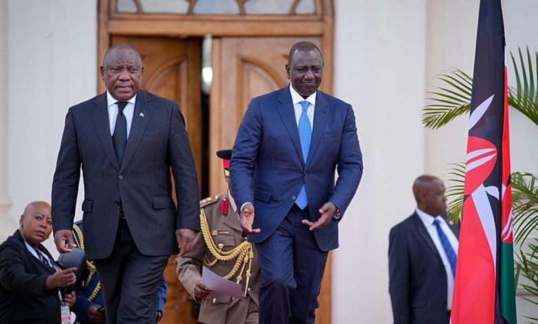 William Ruto lors d’une visite d’un centre de santé au Kenya