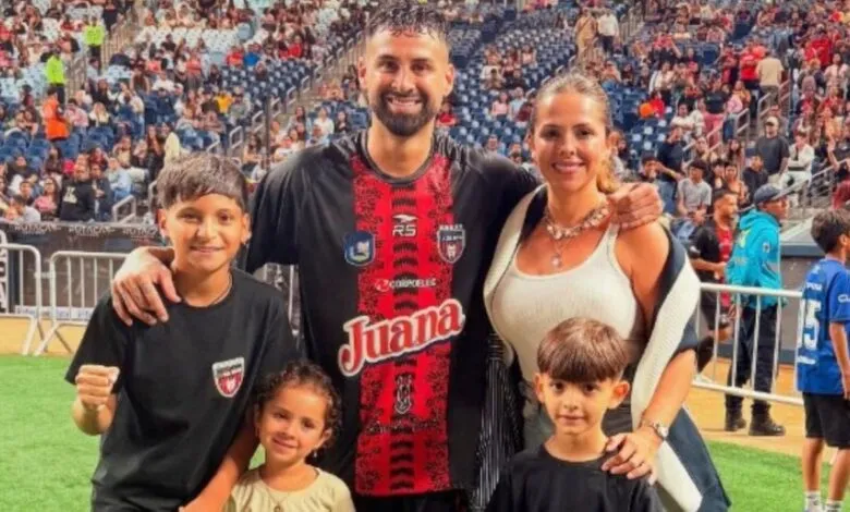 Lucas Trejo avec sa femme et ses enfants