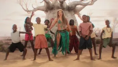Shakira avec les Ghetto Kids dans le clip Dai Dai