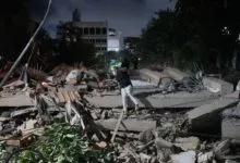 Degats apres un seisme a Caracas