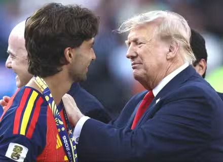 Football-Donald-Trump-félicite-Ferran-Torres-pour-ce-geste