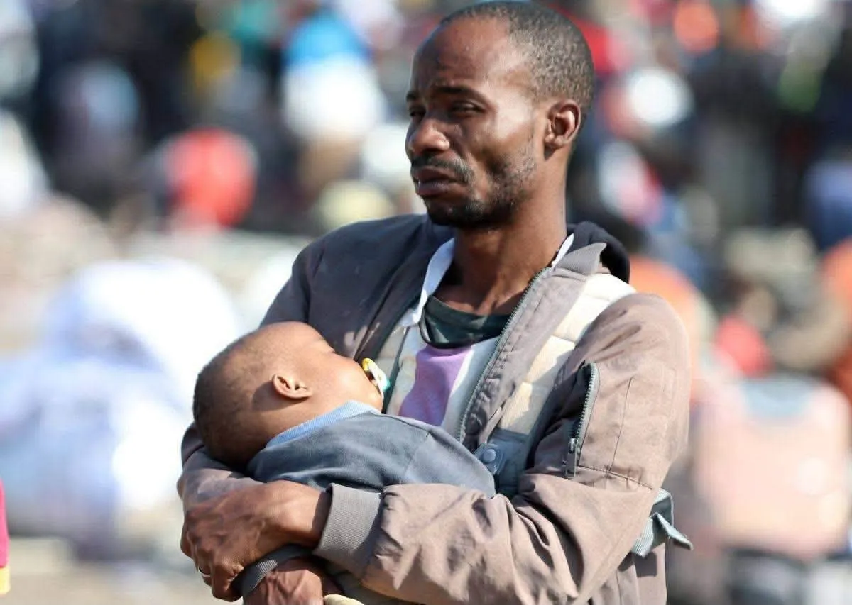 Afrique du Sud : Les larmes déchirantes d’un père malawite en plein processus de rapatriement