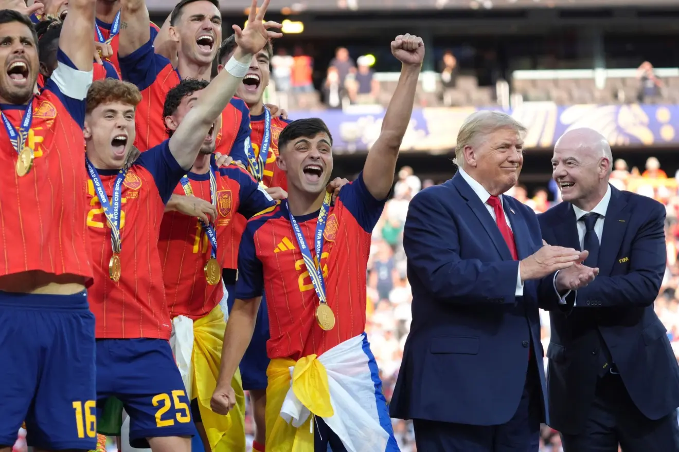 Remise du trophée de la Coupe du monde : Trump provoque un moment gênant lors de la cérémonie