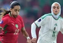 Une joueuse du Maroc et une joueuse de l’Algérie pendant le derby de la CAN féminine 2026