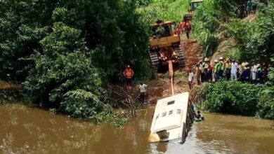 Le car tombé dans le fleuve Bafing pendant les opérations de secours en Côte d’Ivoire