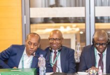 Des responsables du football guinéen lors d’une réunion liée au dossier CAF
