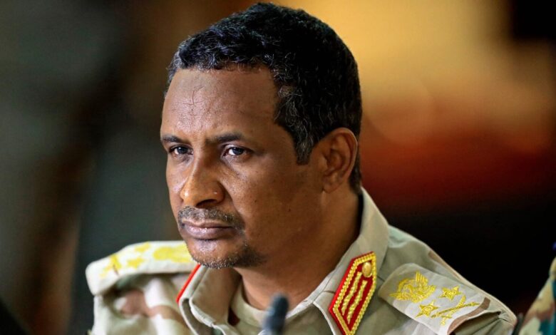 Mohamed Hamdan Dagalo, dit Hemedti, en uniforme