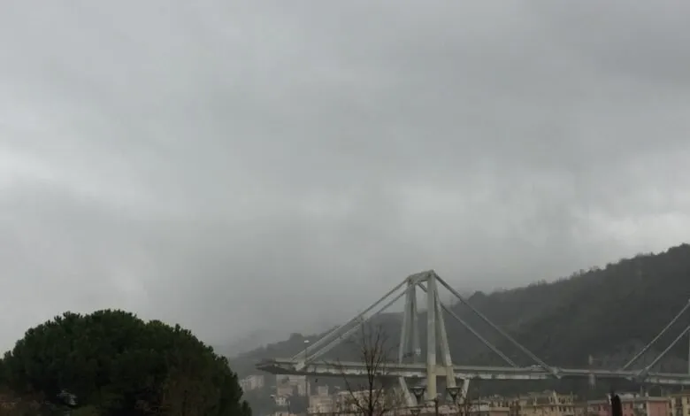 Vestiges du pont Morandi à Gênes après son effondrement