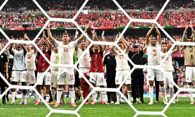 Les joueurs de la sélection marocaine réunis après un match du Mondial 2026