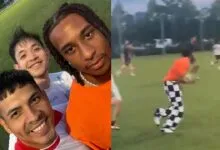 Michael Olise avec des joueurs amateurs lors d’un match à New York