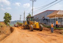Chantier routier à Kampala en Ouganda