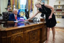 Les lettres qui relancent les rumeurs entre Trump et sa secrétaire – « Tu es tout ce qui compte pour moi »