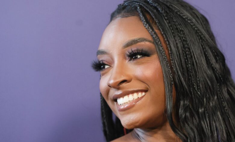 Simone Biles avec un influenceur