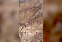 Recherches sur le site de la mine effondrée à Zamboye en Centrafrique