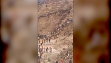Recherches sur le site de la mine effondrée à Zamboye en Centrafrique