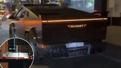 Un Cybertruck Mansory portant la plaque P7 à Dubaï
