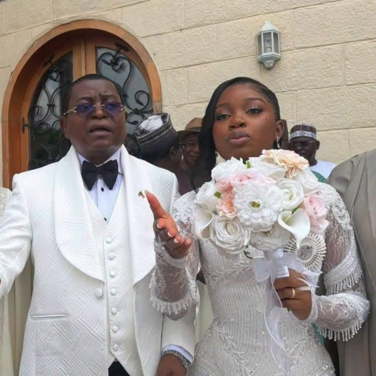 Nigeria : À 74 ans, un ex-sénateur épouse Winifred (18 ans), la meilleure amie de sa petite-fille