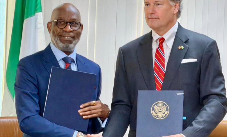 Le Nigeria et les Etats Unis signent un accord minier